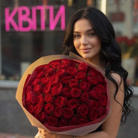 Bouquet 51 red roses Kenia