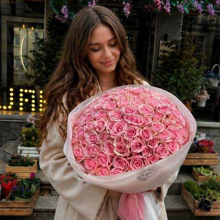 Bouquet 101 pink roses Kenia