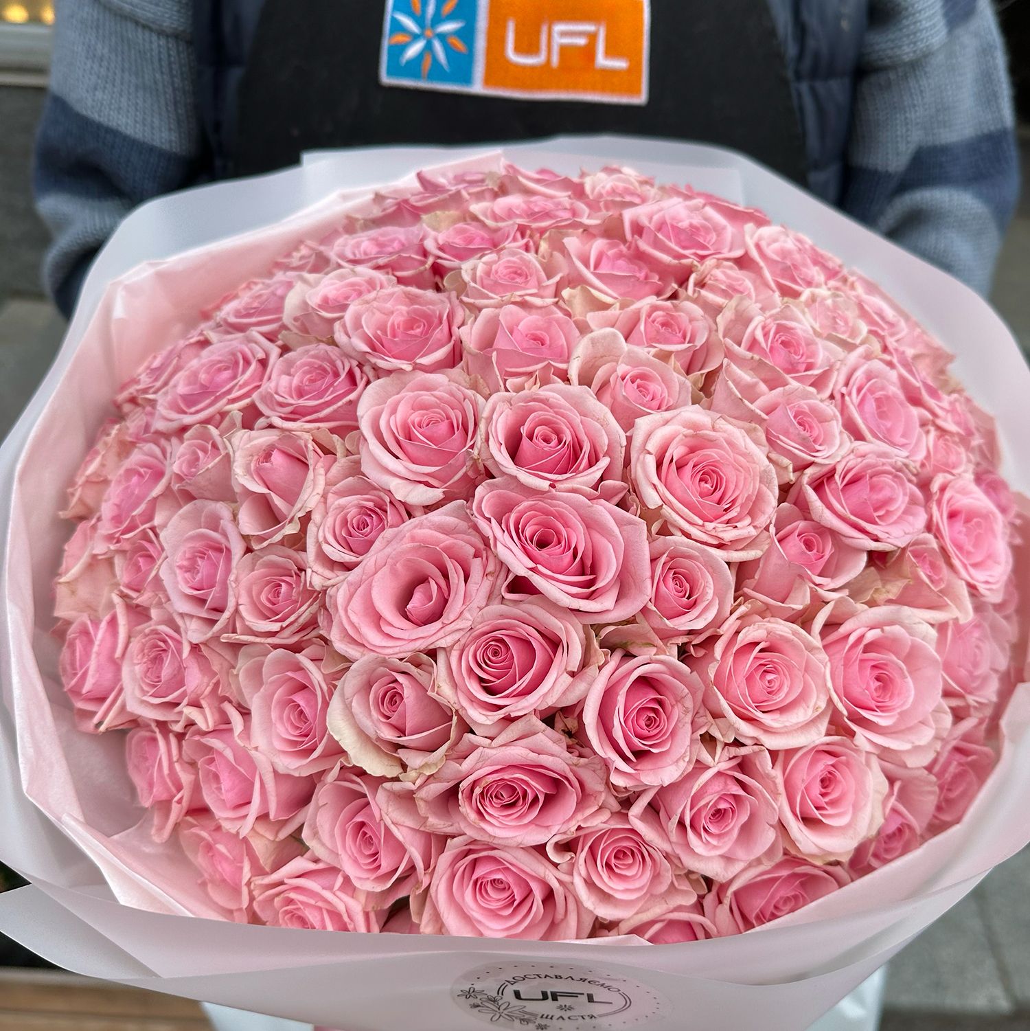 Bouquet 101 pink roses Kenia