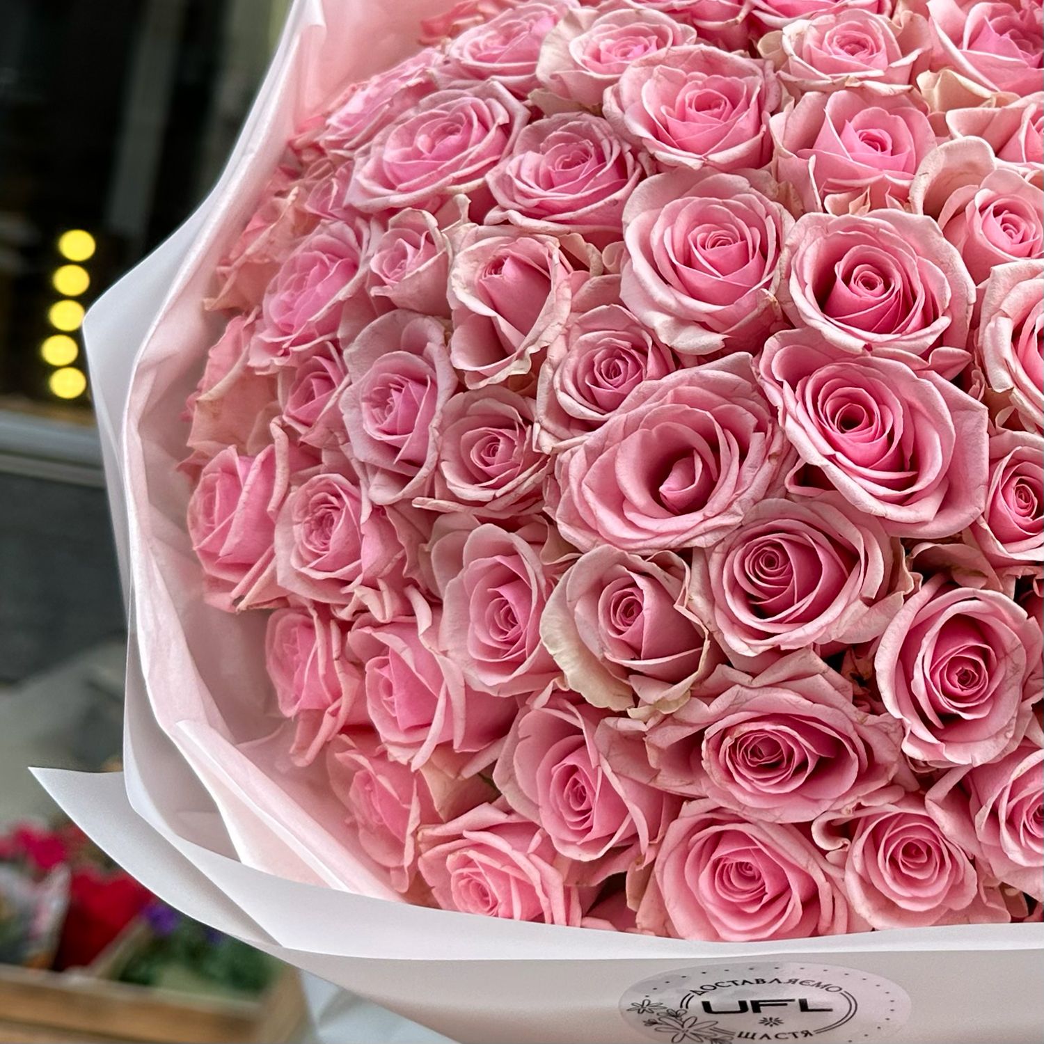 Bouquet 101 pink roses Kenia