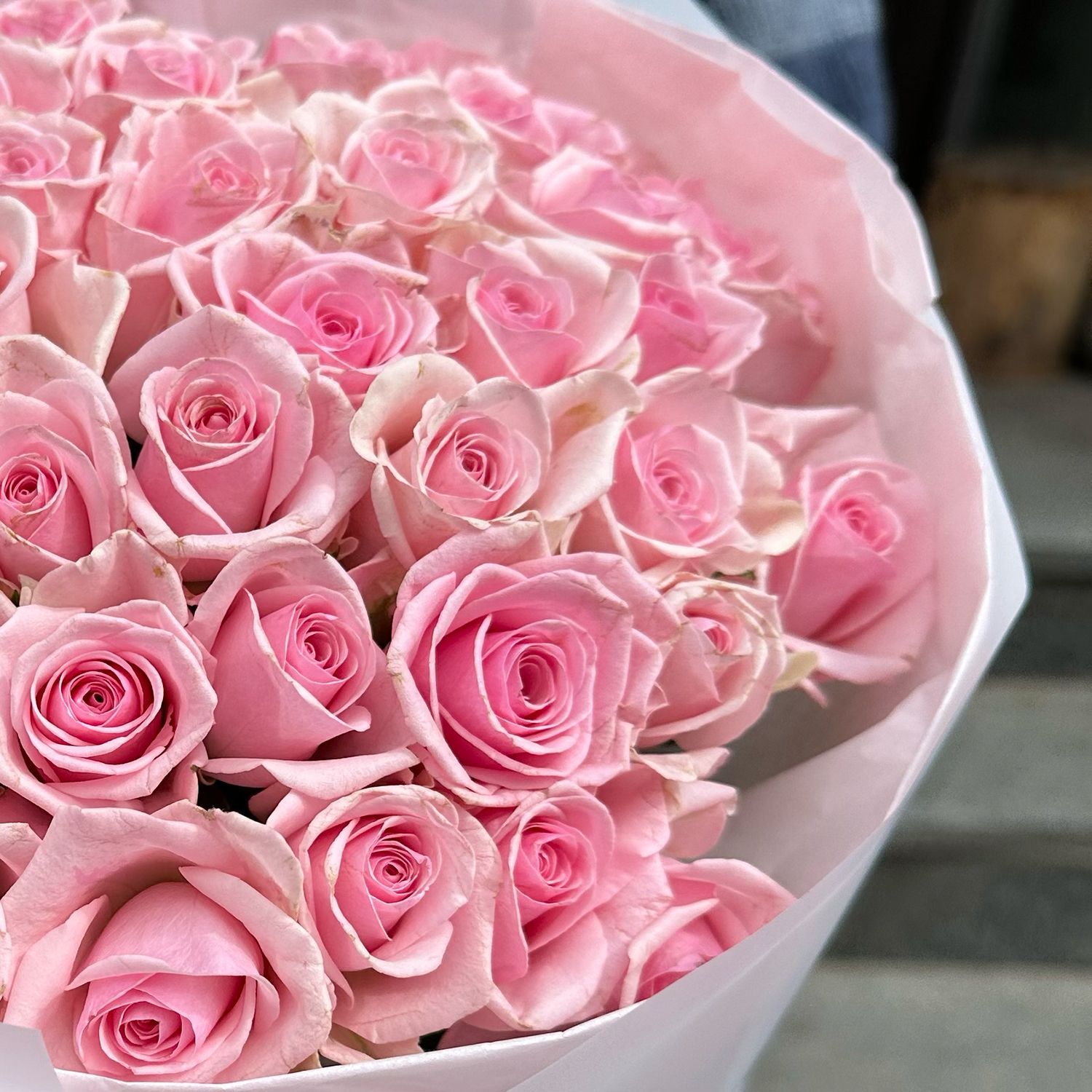Bouquet 51 pink roses Kenia