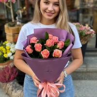aspidistra, rose (9 pcs.), packaging, ribbon