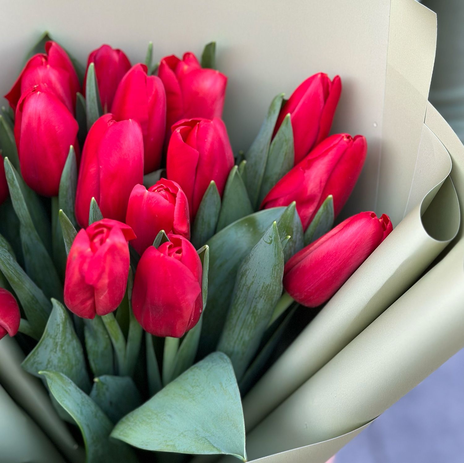 Order the bouquet in our online shop. Delivery!