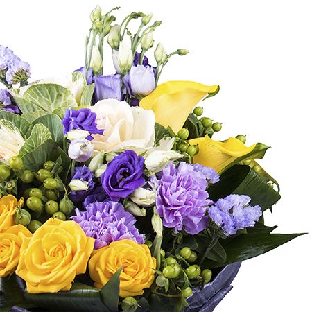 callas, statice, eustoma, hypericum, carnations (5 pcs.), spray rose (5 pcs.), brassica, packaging, ribbon